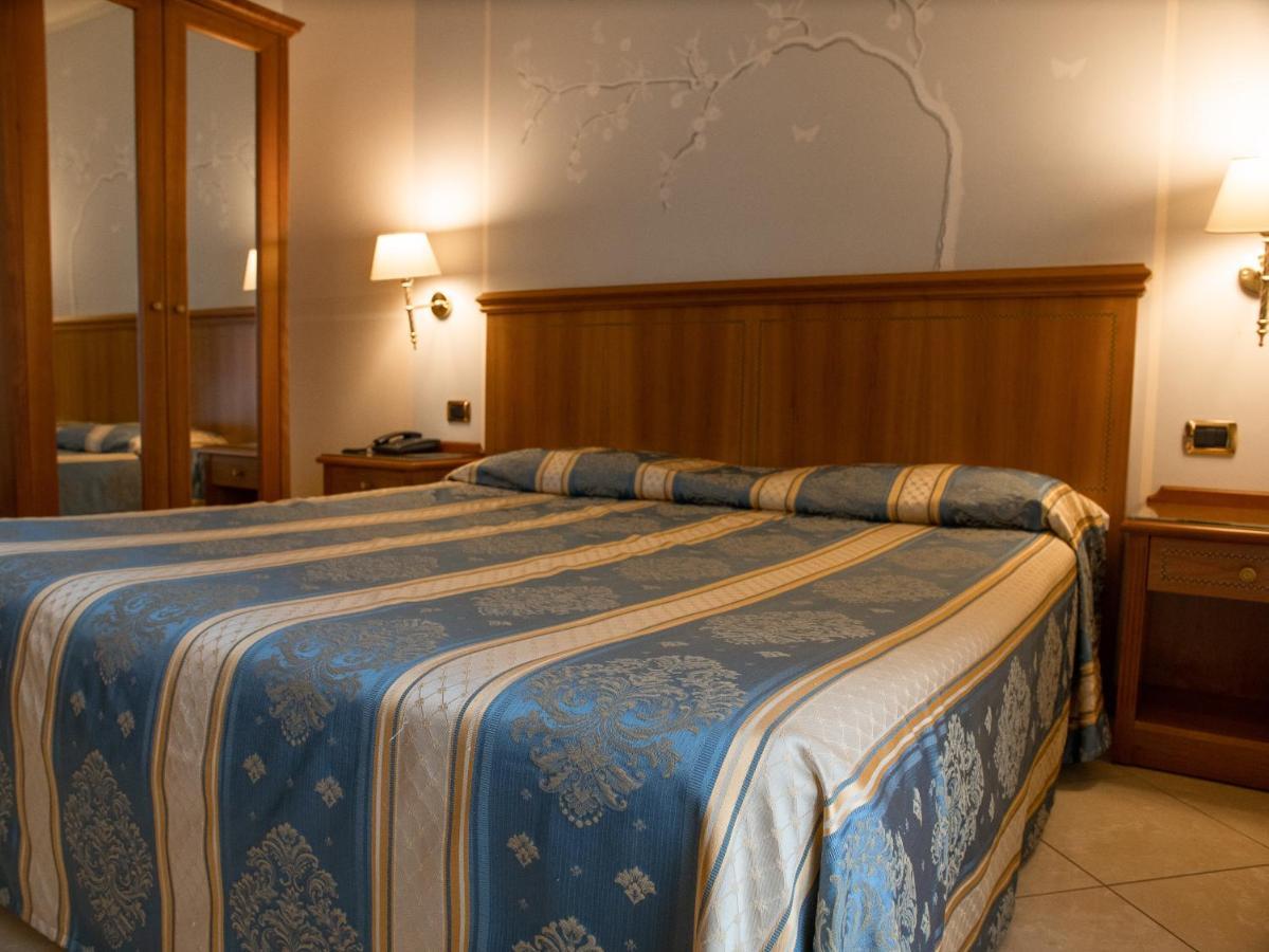 Dipendenza Hotel Londra Alexandrie Extérieur photo