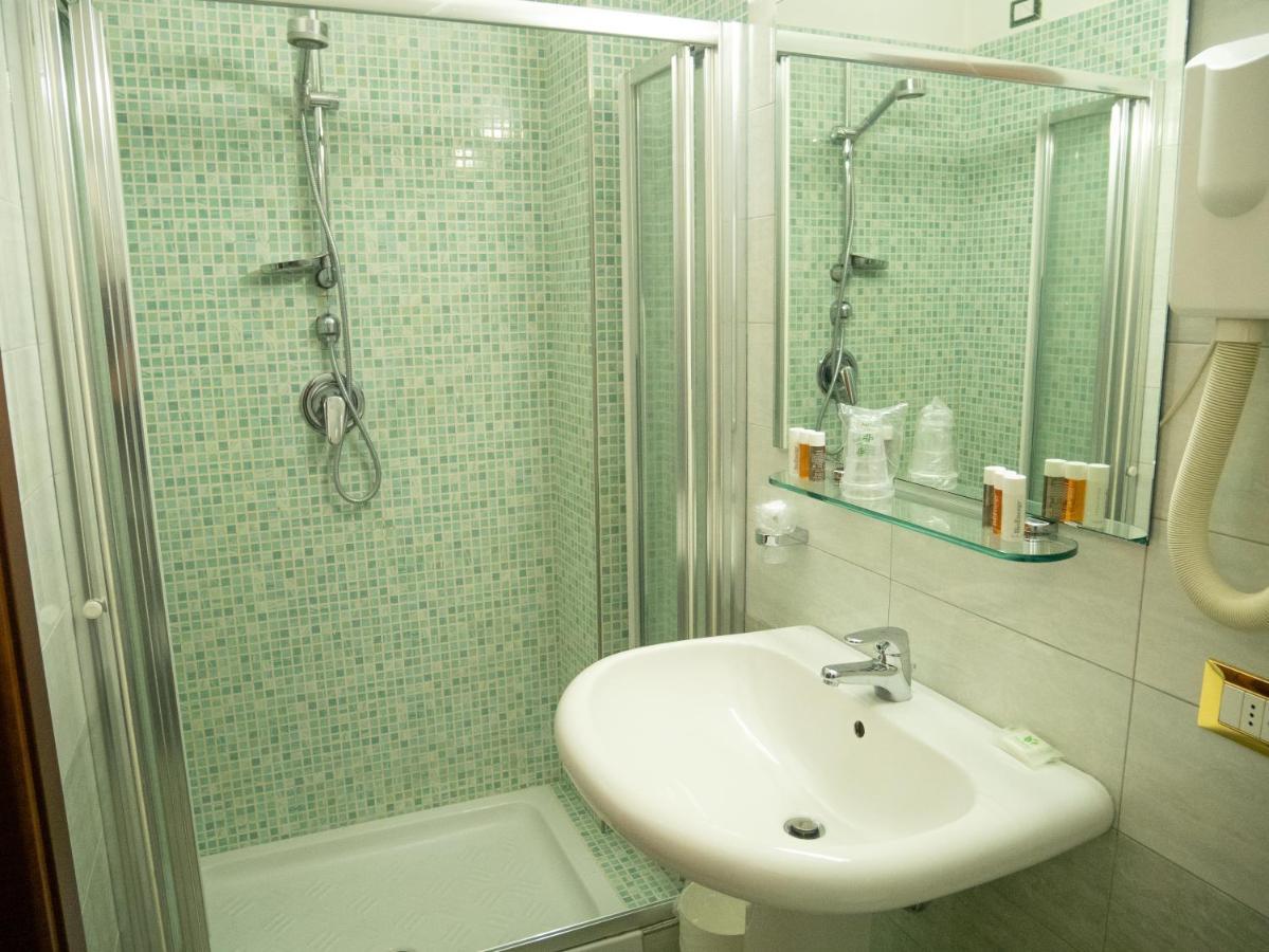 Dipendenza Hotel Londra Alexandrie Extérieur photo